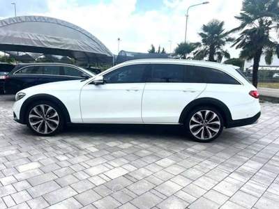 Mercedes-Benz Classe E E SW All-Terrain 400 d Premium 4matic Auto-FZ467RM Bianco usata Basiliano
