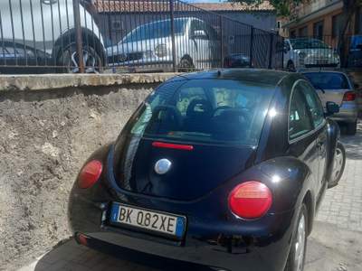Volkswagen New Beetle Buone condizioni, non fumatore, tenuta garage Nero usata San Gregorio di Catania