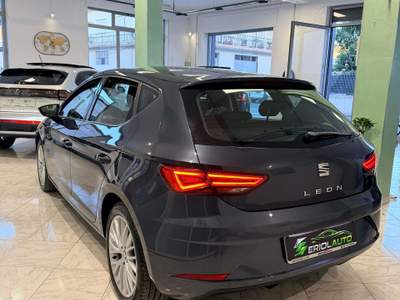 Seat Leon fari full led / cockpit Blu/Azzurro usata SAN MICHELE SALENTINO
