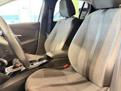 Peugeot 208 unico proprietario km certificati Argento usata SAN MICHELE SALENTINO