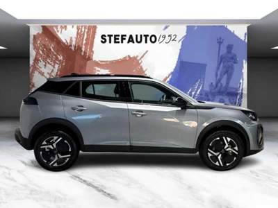 Peugeot 2008 II 2023 -  1.2 hybrid Allure 110cv e-dcs6 Grigio usata Bologna