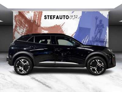 Peugeot 2008 II 2023 -  1.2 hybrid Allure 145cv e-dcs6 Nero usata Bologna