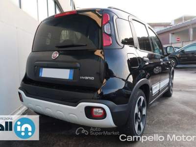 Fiat Panda Panda 1.0 70cv Hybrid Pandina My25 Nero usata Venezia