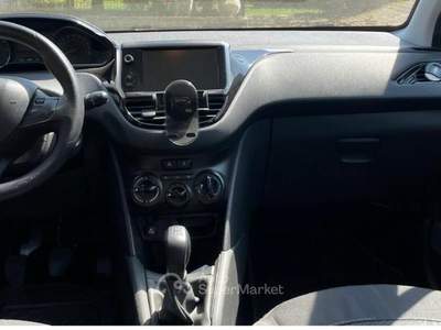 Peugeot 208 Auto affidabile e pronta all'uso. Nero usata Volano
