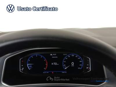 Volkswagen T-Roc 1.0 tsi style 110cv Nero usata Bari