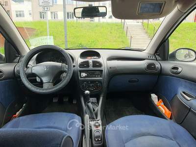 Peugeot 206 Peugeot 206 2A/C 1.4 HDi eco 68 CV Diesel 8HX (DV4TD) Argento usata BOLZANO