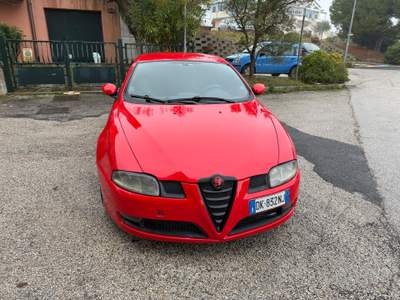 Alfa Romeo GT Tenuta bene usata San Costanzo