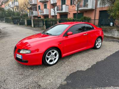 Alfa Romeo GT Tenuta bene usata San Costanzo