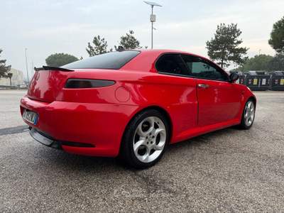 Alfa Romeo GT Tenuta bene usata San Costanzo