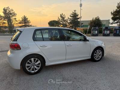 Volkswagen Golf Sport edition unico pro usata San Costanzo