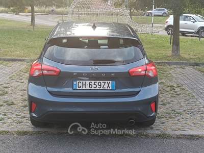 Ford Focus Appena è cambiata la cinghia di distribuzione e il tagliando usata Sant'Agata bolognese
