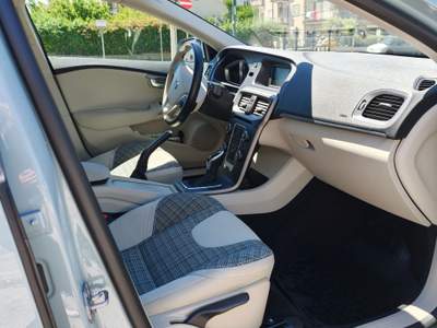 Volvo V40 soli 22600 km Blu/Azzurro usata Napoli (NA)