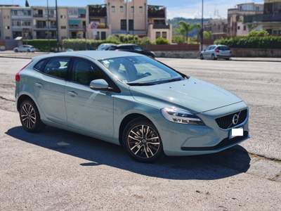 Volvo V40 soli 22600 km Blu/Azzurro usata Napoli (NA)