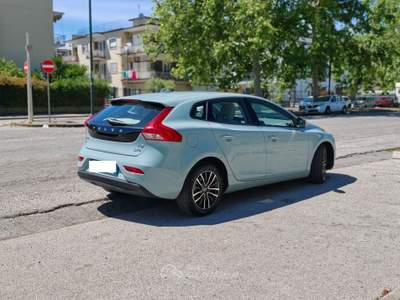 Volvo V40 soli 22600 km Blu/Azzurro usata Napoli (NA)