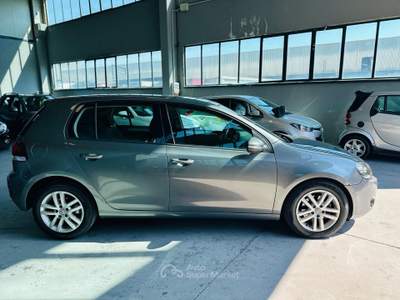 Volkswagen Golf DPF 5p. Highline usata POVIGLIO