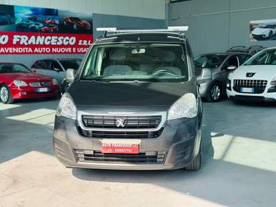 Peugeot Partner L2 Furgone DC Mobile usata POVIGLIO