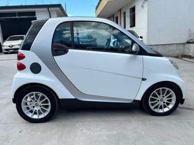 Smart ForTwo 52 kW MHD coupé passion usata Arzano