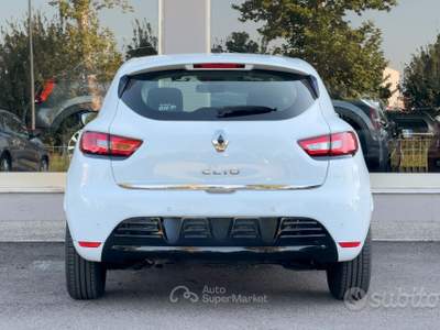 Renault Clio 90 CV Moschino Life usata Paese