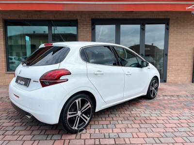 Peugeot 208 HDi GT-Line usata Pozzonovo