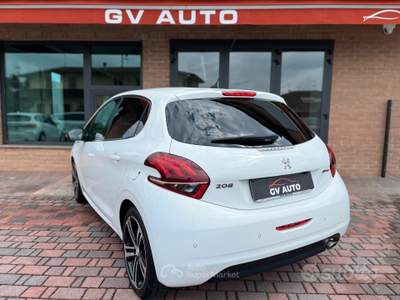 Peugeot 208 HDi GT-Line usata Pozzonovo