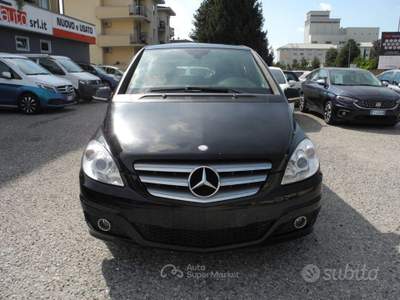 Mercedes-Benz Classe B B 180 NGT BlueEFFICIENCY -METANO d usata Mantova