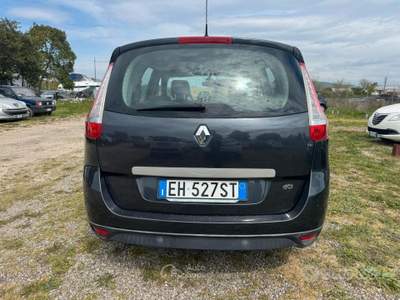 Renault Scénic Scenic 1.5 dCi 7 posti SOLO 98.000 KM usata Grosseto