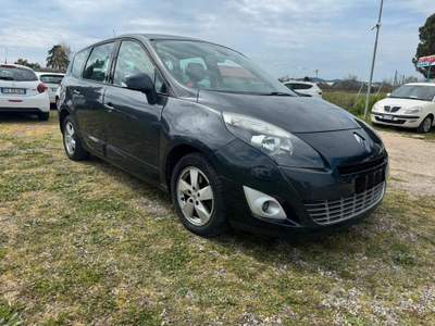 Renault Scénic Scenic 1.5 dCi 7 posti SOLO 98.000 KM usata Grosseto