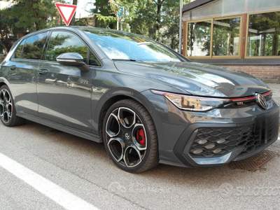 Volkswagen Golf GTI 2.0 TSI DSG usata FERRARA