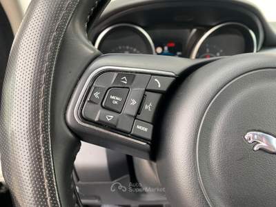 Jaguar E-Pace R-Dynamic usata Cazzago San Martino