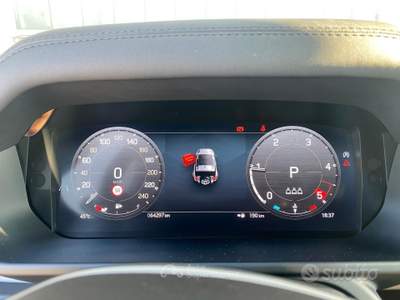 Land Rover Defender 200 CV AWD Auto SE usata Cazzago San Martino