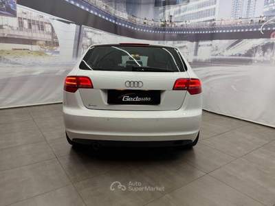 Audi A3 SPB 1.6 TDI 105 CV CR Ambition BI-XENON usata CASAGIOVE