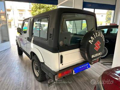Suzuki SJ400/Samurai SJ Samurai 1.3i cat Lungo Cabriolet De Luxe usata Arezzo