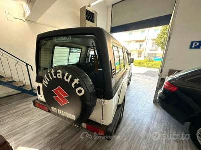 Suzuki SJ400/Samurai SJ Samurai 1.3i cat Lungo Cabriolet De Luxe usata Arezzo