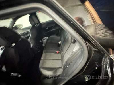 Peugeot 3008 S&S EAT8 GT Line usata Arezzo