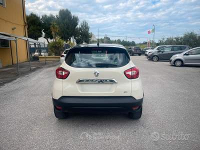 Renault Captur Start&Stop Energy usata Martinsicuro