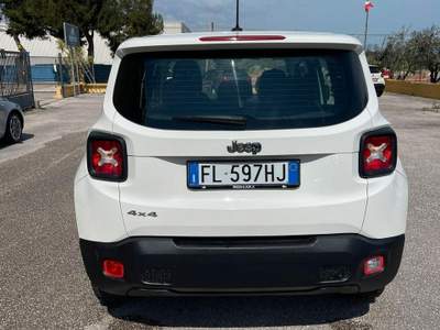 Jeep Renegade 4WD Active Drive Sport usata Martinsicuro