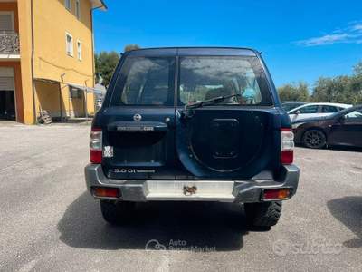 Nissan Patrol GR 3.0 TD Di 5 porte Elegance Wagon usata Martinsicuro