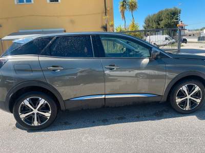 Peugeot 3008 S&S EAT8 Allure usata Martinsicuro