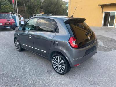 Renault Twingo Intens 22 KWH usata Martinsicuro