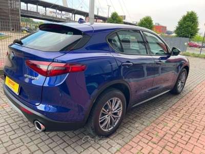 Alfa Romeo Stelvio 2.2 Turbodiesel 190 CV AT8 Q4 Business Blu/Azzurro usata Beinasco