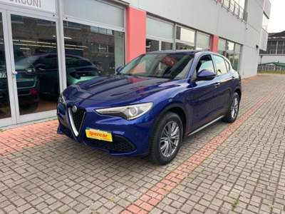Alfa Romeo Stelvio 2.2 Turbodiesel 190 CV AT8 Q4 Business Blu/Azzurro usata Beinasco