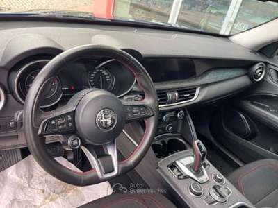 Alfa Romeo Stelvio 2.2 Turbodiesel 190 CV AT8 Q4 Business Blu/Azzurro usata Beinasco