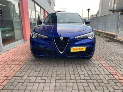 Alfa Romeo Stelvio 2.2 Turbodiesel 190 CV AT8 Q4 Business Blu/Azzurro usata Beinasco