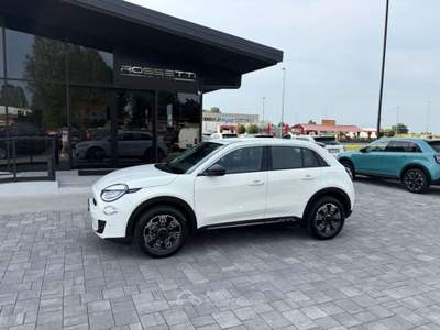 Fiat 600 Hybrid 145 CV DCT FULL PACK STYLE CONFORT Bianco usata Russi