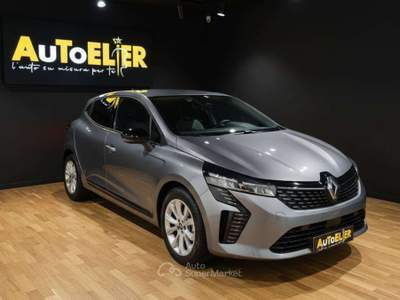 Renault Clio Clio 1.0 tce Evolution Pack  90cv Grigio usata Moncalieri