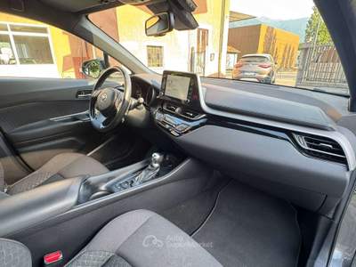 Toyota C-HR 1.8h Active e-cvt TAGLIANDI TOYOTA- GARANZIA TOYOTA Grigio usata Erba