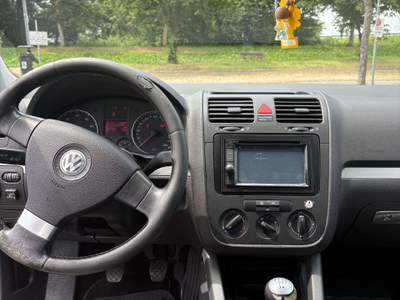 Volkswagen Golf Golf V 2003 3p 1.6 Comfortline Beige usata Nichelino