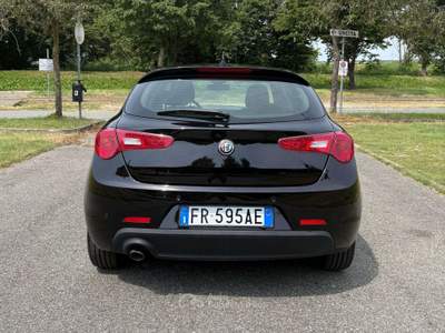 Alfa Romeo Giulietta Giulietta III 2016 1.6 jtdm Super 120cv Nero usata Nichelino