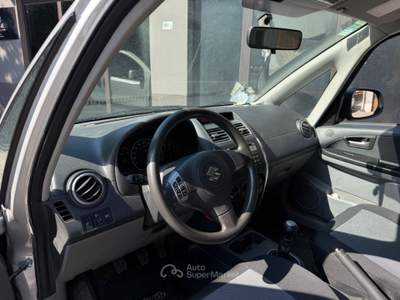 Suzuki SX4 4WD Outdoor Line Grigio usata Alba