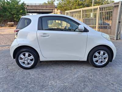 Toyota iQ VEICOLO IN OTTIME CONDIZIONI Bianco usata Altamura